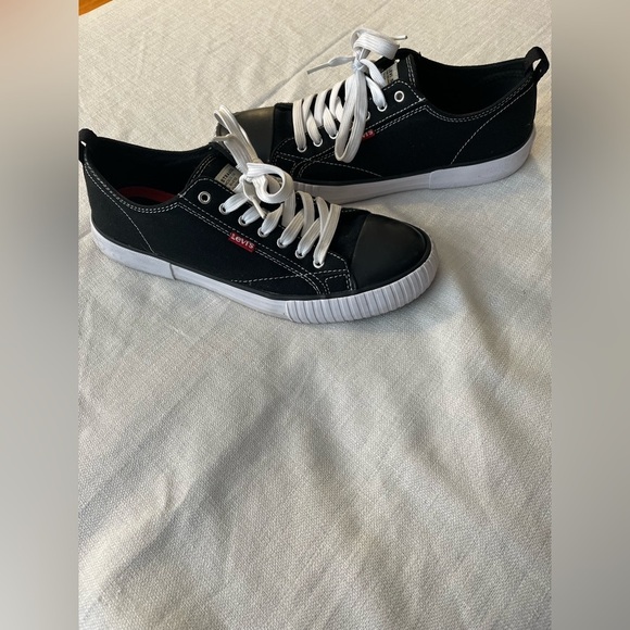 Levi’s Men’s Black Anikin -C-CVS Low Top Sneakers Canvas Size US 9.5 - Picture 2 of 13
